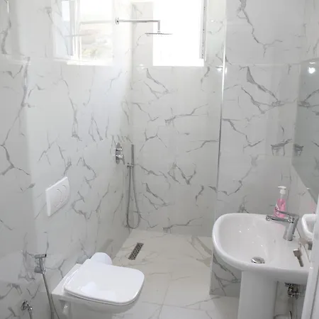 Apartament Aryana's